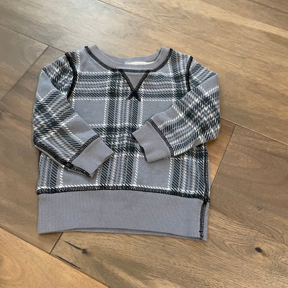OshKosh sweatshirt size 2T